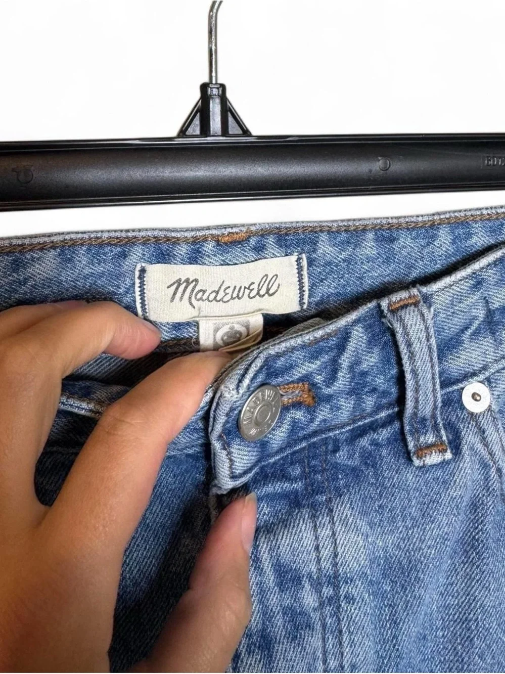 Madewell The Darted Barrel-leg Jeans
